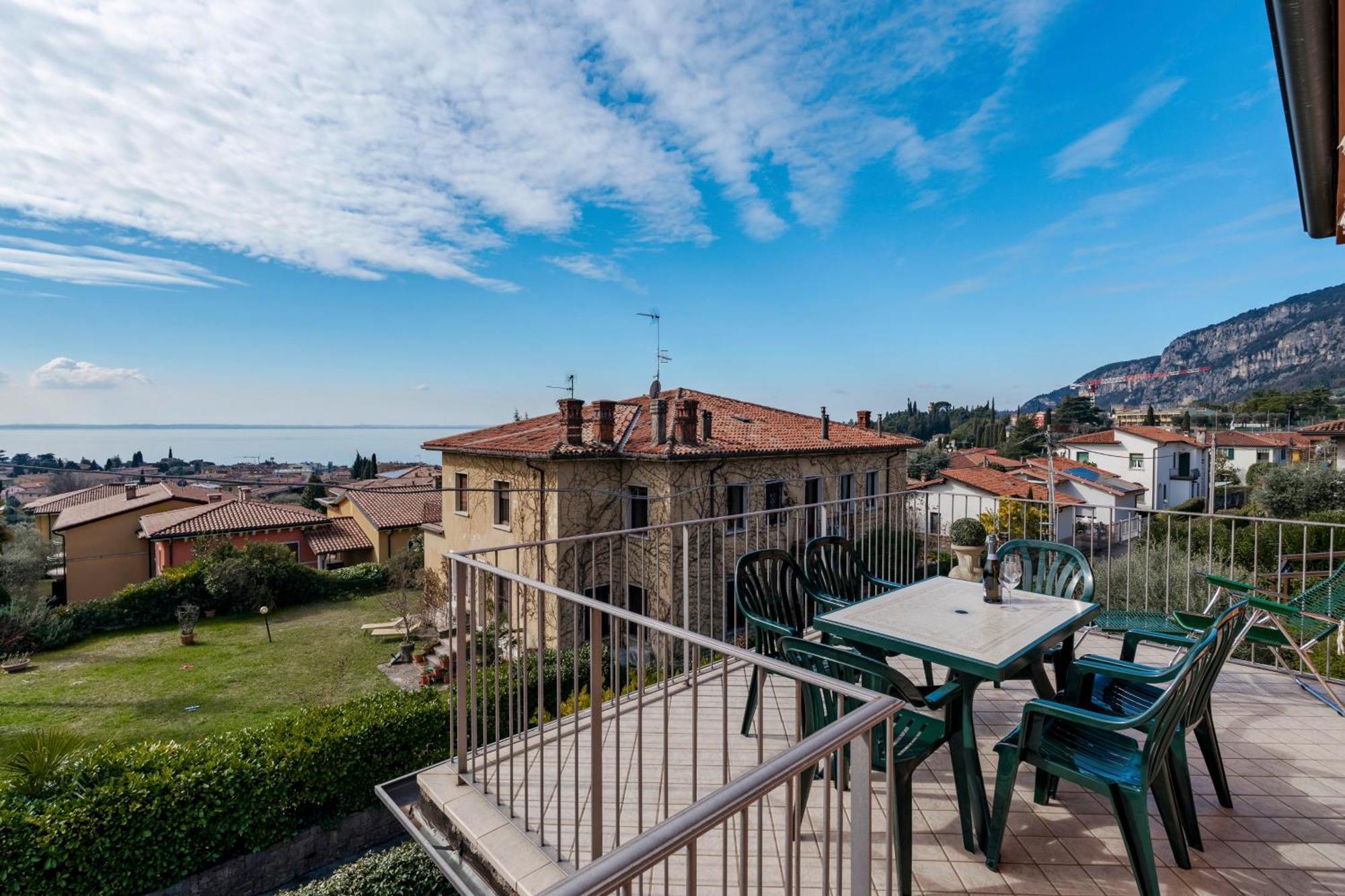 Terrazza Di Garda - Regarda Travel Γκάρντα Εξωτερικό φωτογραφία