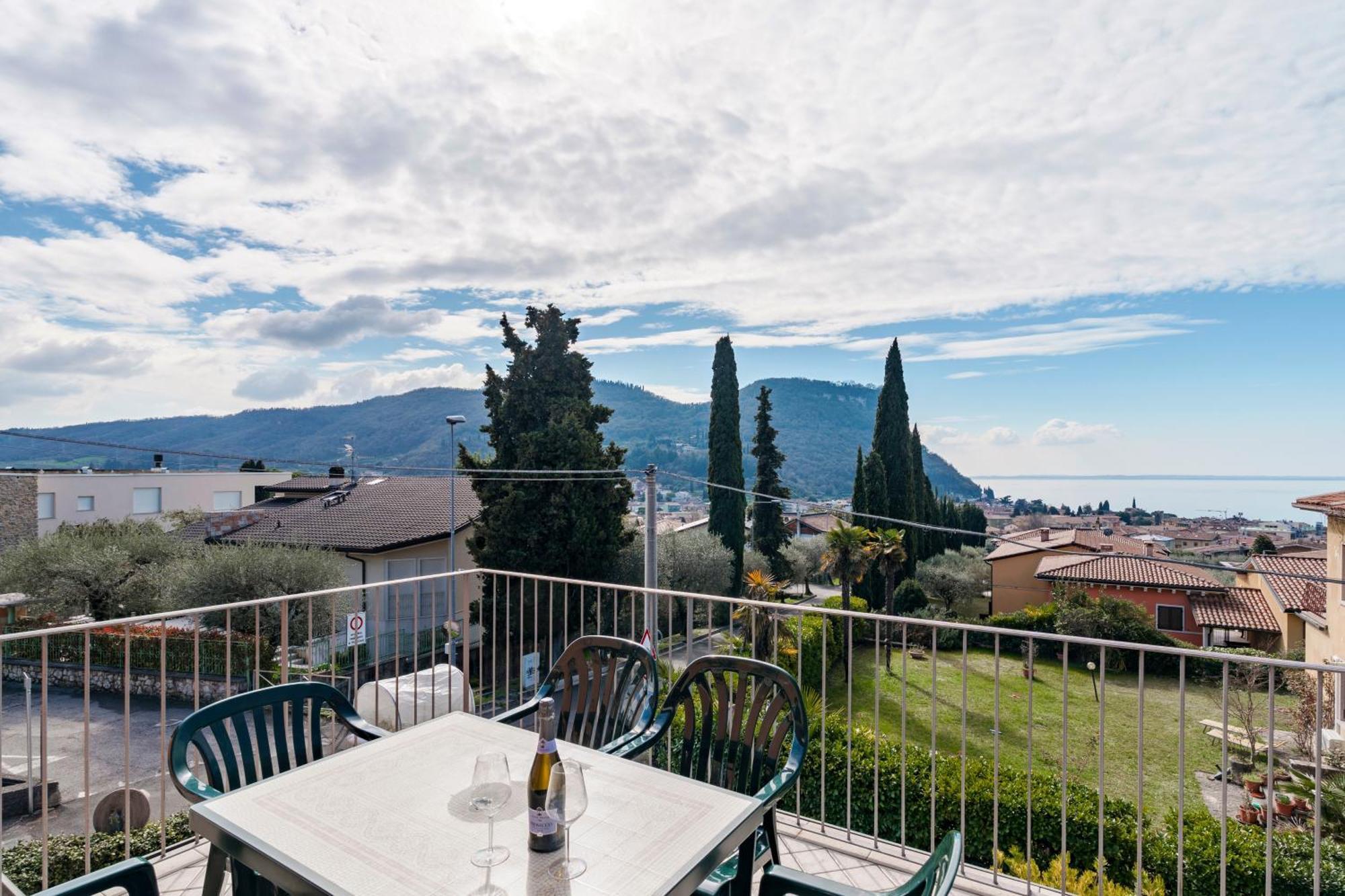 Terrazza Di Garda - Regarda Travel Γκάρντα Εξωτερικό φωτογραφία